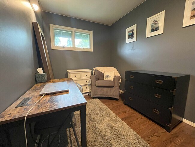 Building Photo - Spacious 4-Bedroom Home with Lush Landscap...