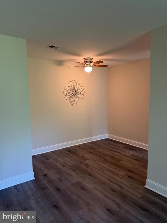 Building Photo - 8395 Buttress Ln