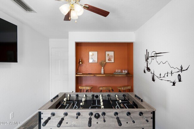 Building Photo - 2826 N Villas Ct