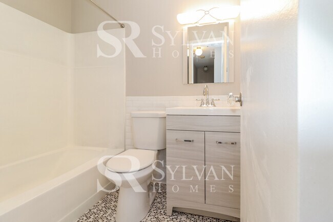 Building Photo - Updated 3BR home in Crownsville available now!