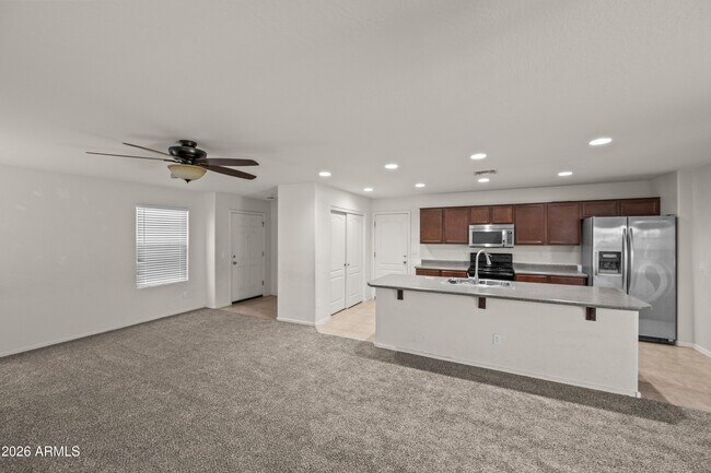 Building Photo - 472 N Ranger Trail