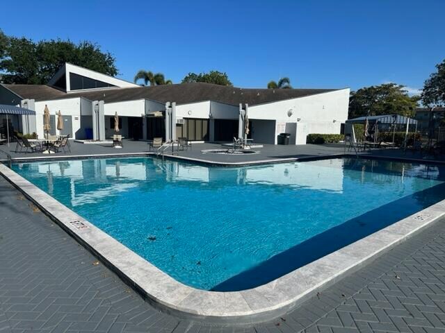 Building Photo - 8351 Sands Point Blvd