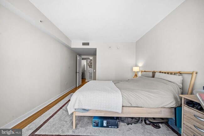 Building Photo - 631 D St NW