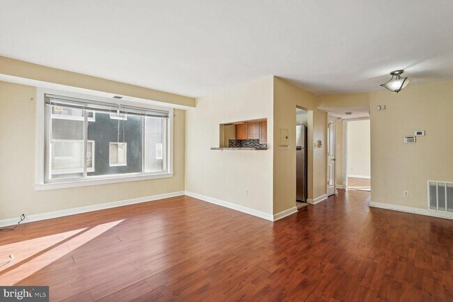 Building Photo - 713 Brandywine St SE