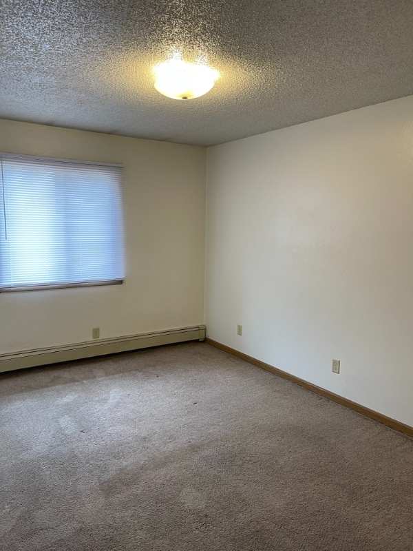 Building Photo - 510 S Van Buren St