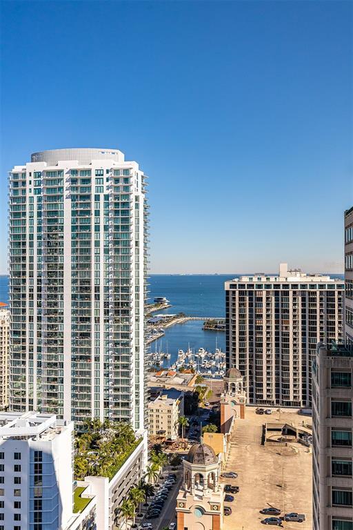 Building Photo - 275 1st Ave S