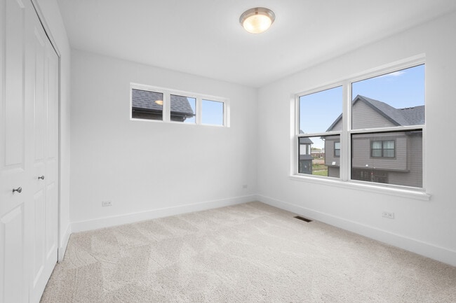 Building Photo - 8375 Mulberry Ave