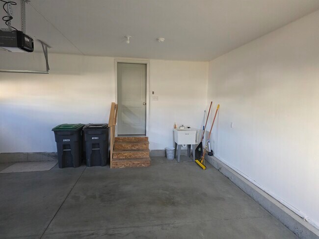 Building Photo - 5 Alumni Dr