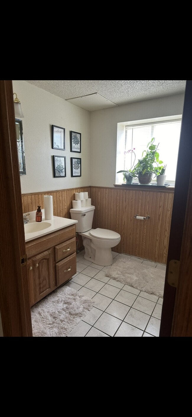 Building Photo - 5013 N 106th St