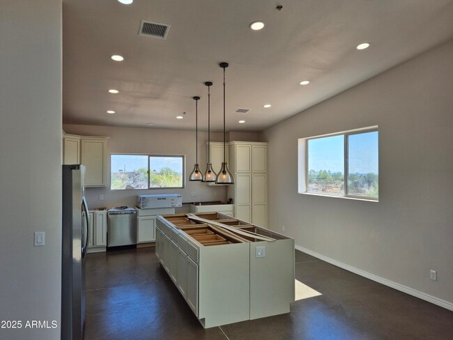 Building Photo - 28848 N 79th St