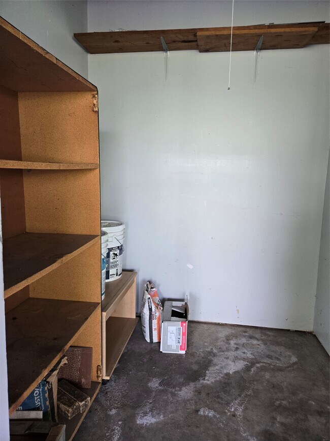 Building Photo - 1503 Ramada Dr