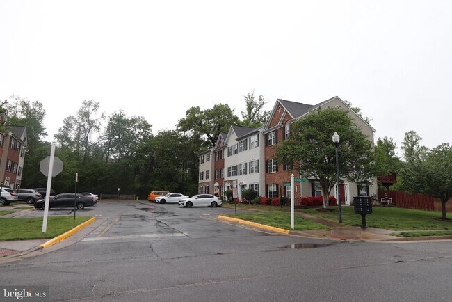 Building Photo - 104 Stingray Ct