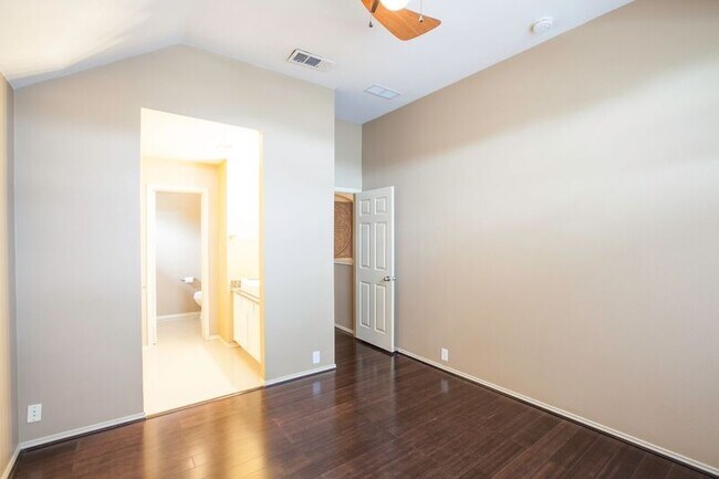 Building Photo - 11544 Blackhawk Dr