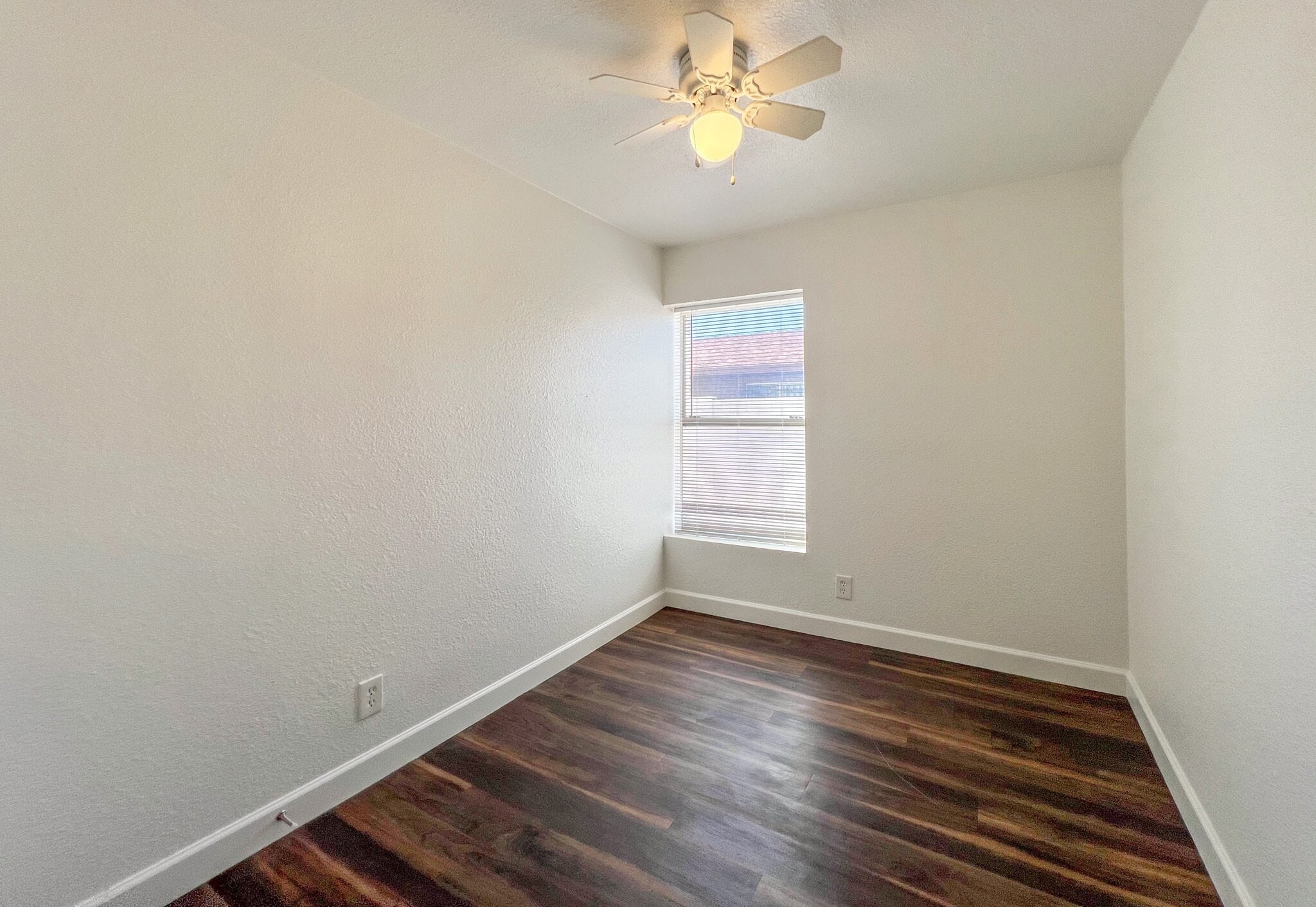 Building Photo - 317 N 17th Dr