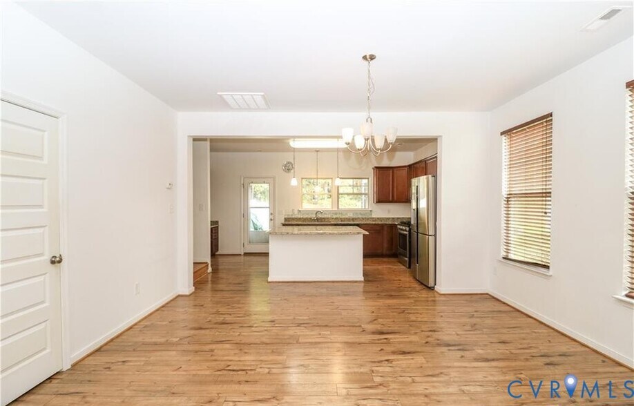 Building Photo - 2424 Marions Ln