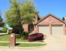 Building Photo - Spacious Frisco Home MOVE IN READY