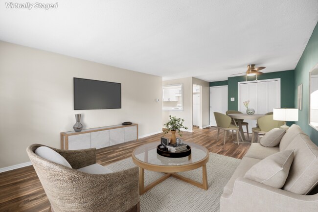 Primary Photo - 180 Main St