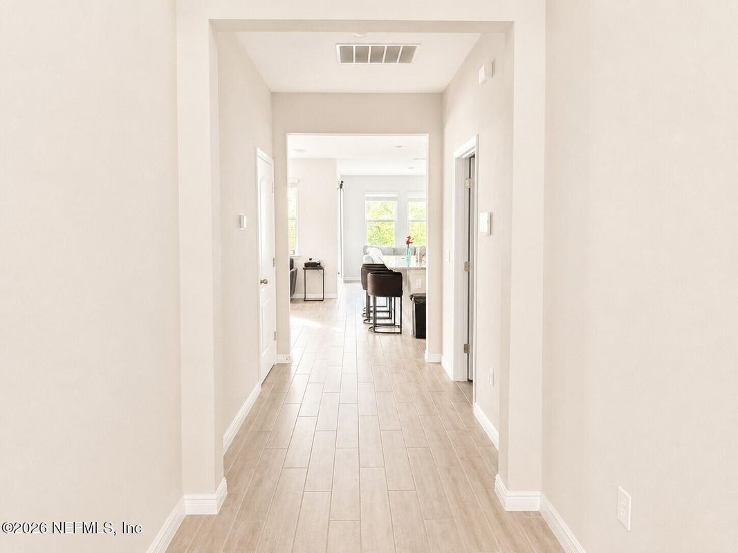 Building Photo - 3419 Islewood Ct