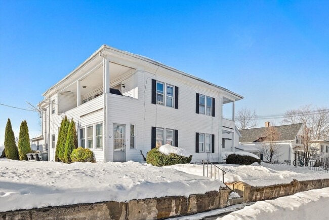 Building Photo - 92 Sayles St