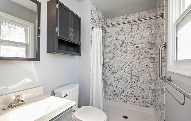 Building Photo - Single Family Home in Established Green Valley community available March 1st!