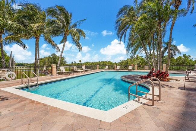 Building Photo - 13611 Deering Bay Dr