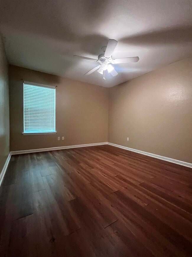 Building Photo - 1833 Nena Hills Dr