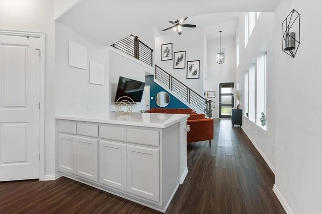 Building Photo - 3727 Handel Dr