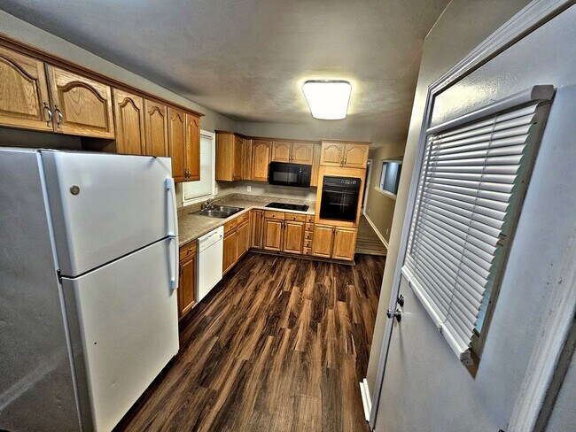 Building Photo - HOUSE FOR RENT - DECATUR