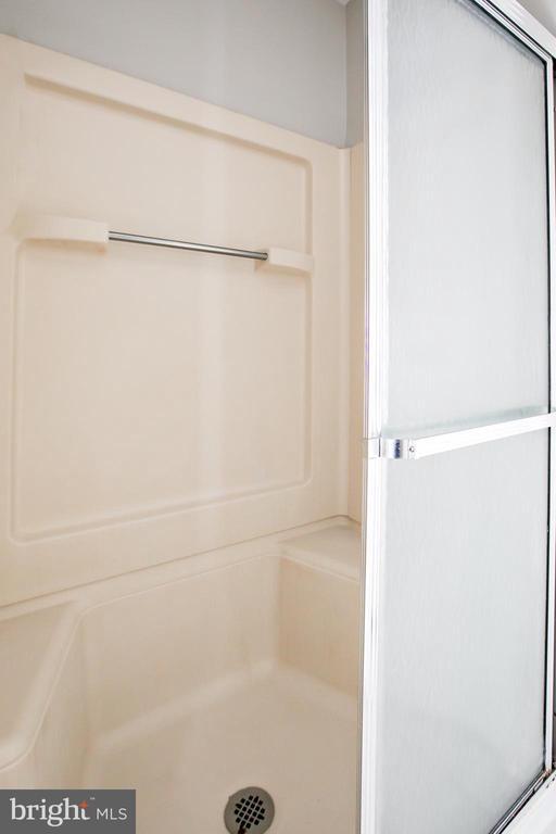 Building Photo - 645 Covington Ct