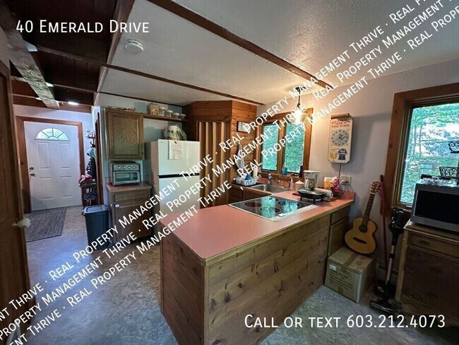 Building Photo - 40 Emerald Dr