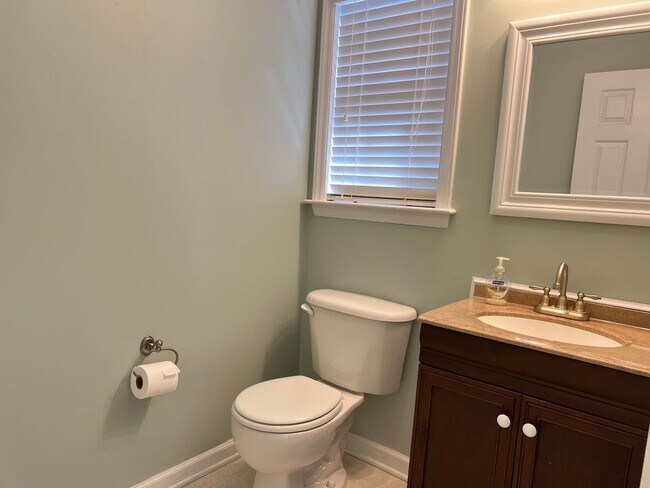 Building Photo - 3 Bedroom | 2.5 Bath Home in Holly Springs...