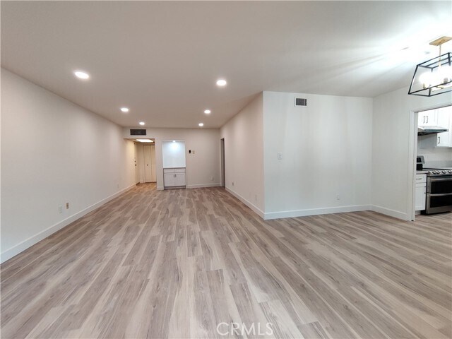 Building Photo - 1300 Midvale Ave