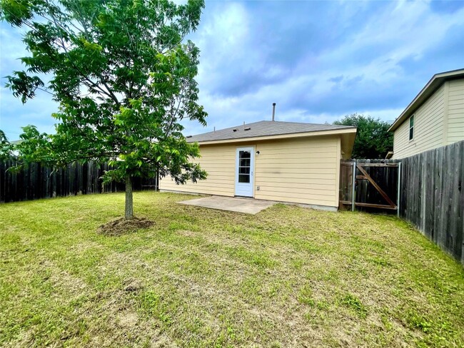 Building Photo - 11905 Aitne Ln