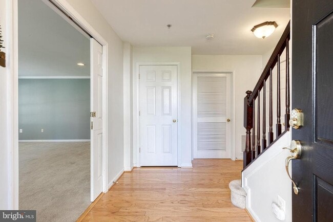 Building Photo - 2459 Cheyenne Dr