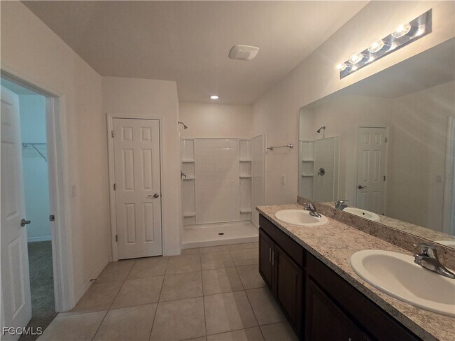 Building Photo - 1230 NW 19th St