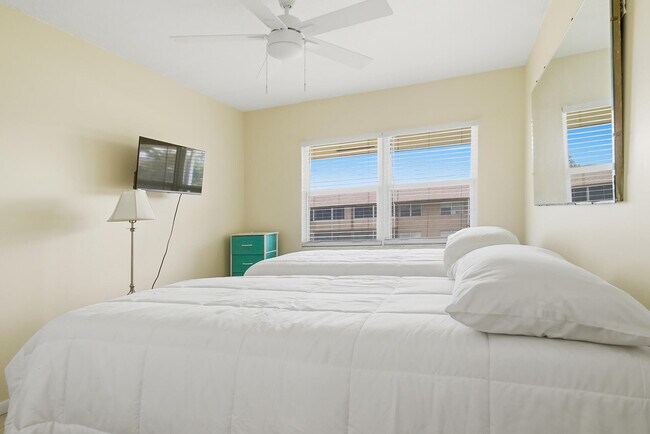 Building Photo - 142 Norwich F