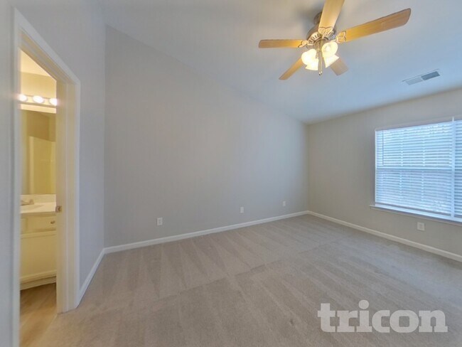 Building Photo - 175 Chesterbrook Ln