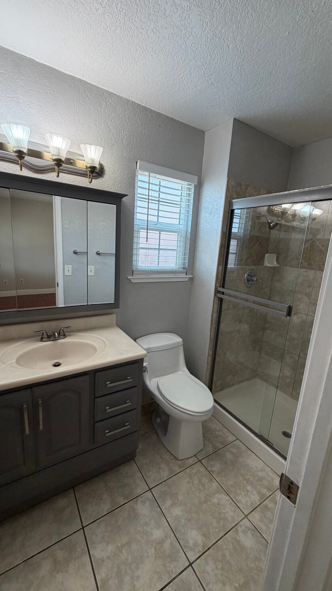 Building Photo - 6510 Manassero Way