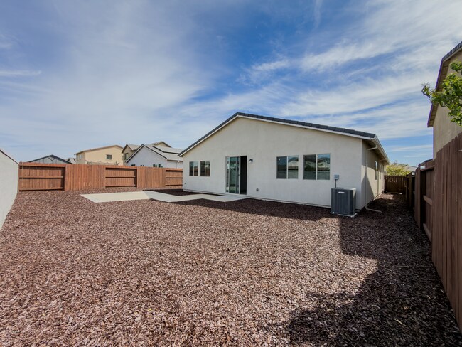 Building Photo - 2048 Ballet Way