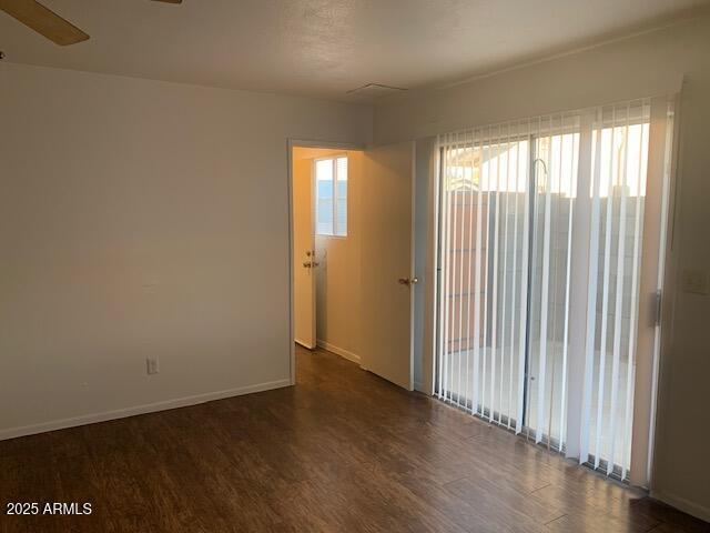 Building Photo - 9761 N 68th Ln