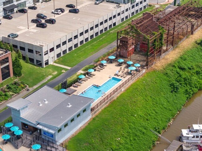 Building Photo - 4820 Old Main St