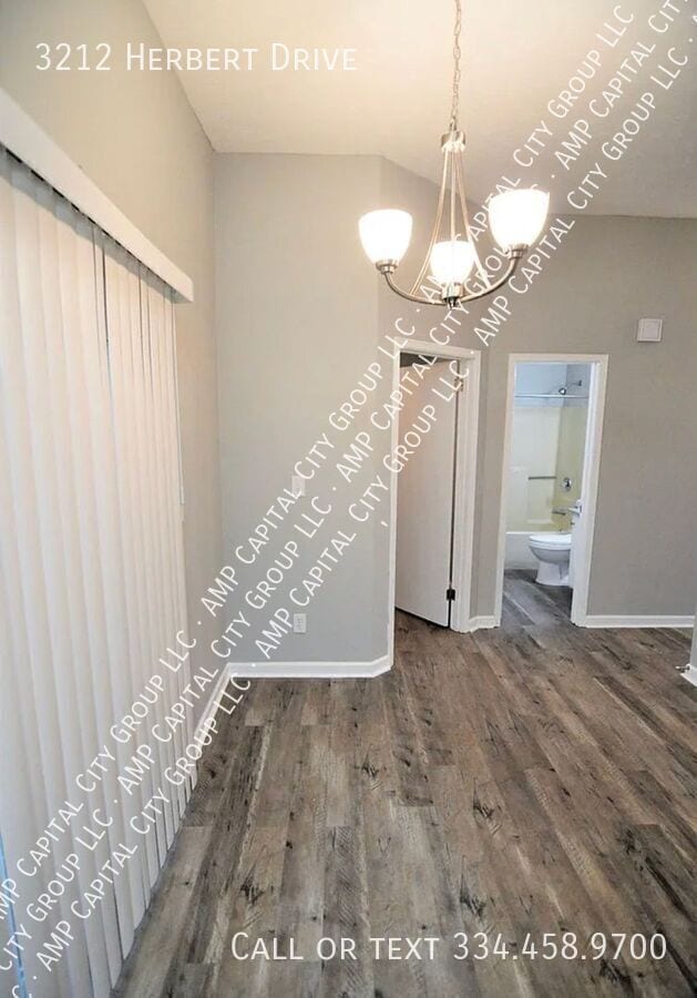 Building Photo - 3212 Herbert Dr