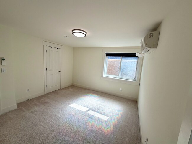 Building Photo - 517 N 39th St