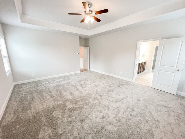 Building Photo - 4624 Silver Oak Dr SW