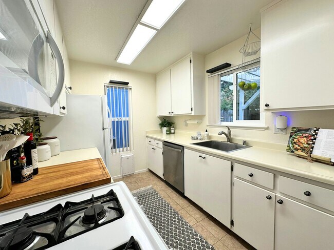 Building Photo - 4310 Cowell Blvd