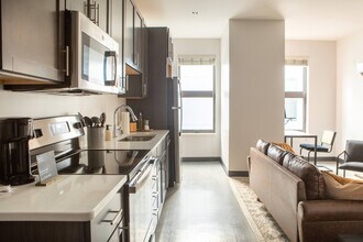 Building Photo - 333 W State St