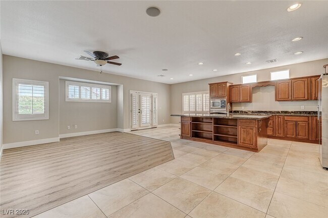 Building Photo - 4437 Verdiccio Ave