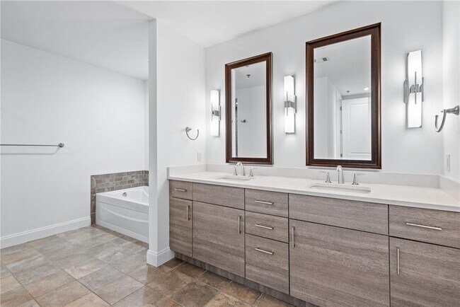 Building Photo - 270 17th St NW