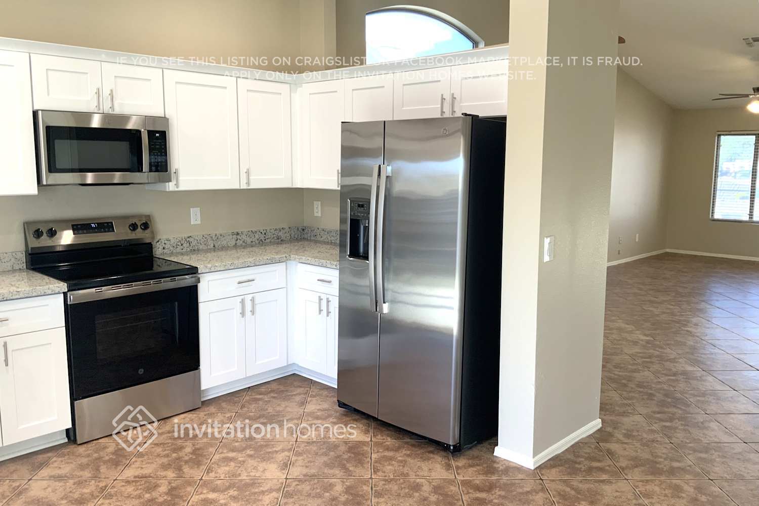 Building Photo - 8703 N 112th Ave