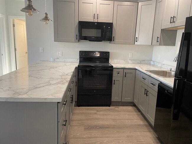 Building Photo - 16 Wendell St